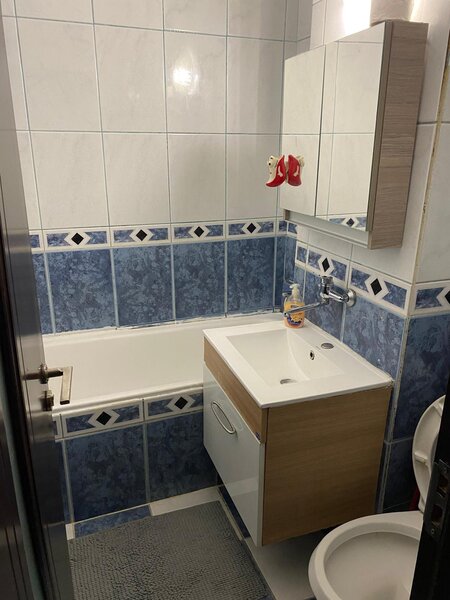 Nicolae Grigorescu Proprietar inchiriez doua camere cu centrala proprie